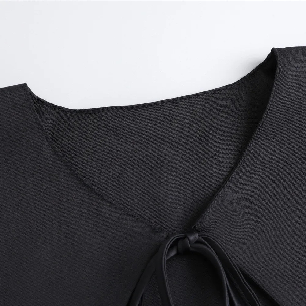 A versatile fake collar design with a small vest 54 02