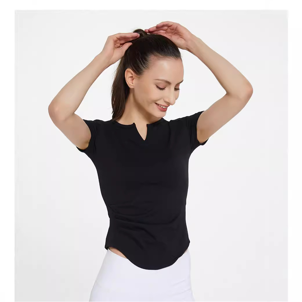 Quick-drying sweat-wicking fitness T-shirt 32 01